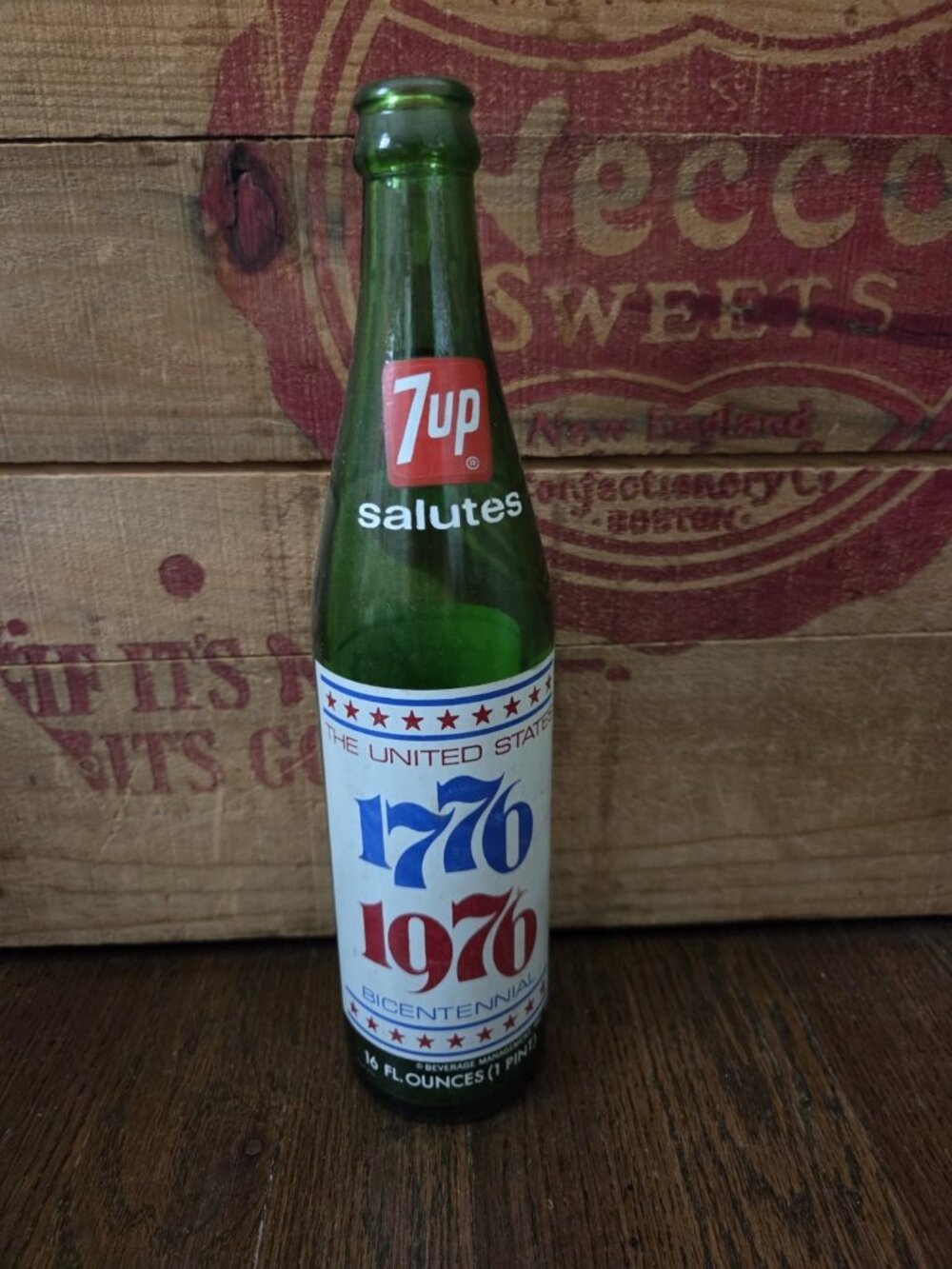 Vintage 70s - 7Up Commemorative Green Glass Bottles-Bicentennial 1776-1976